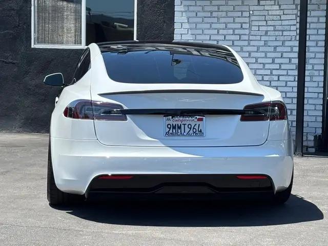 2022 Tesla Model S Plaid Tri Motor All-Wheel Drive