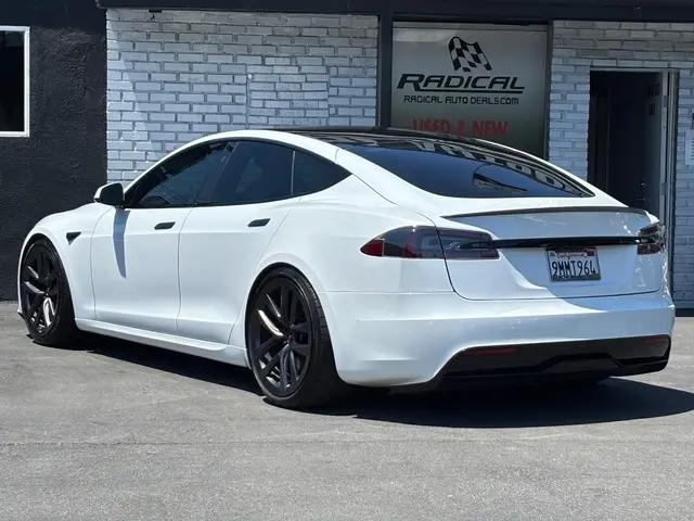 2022 Tesla Model S Plaid Tri Motor All-Wheel Drive