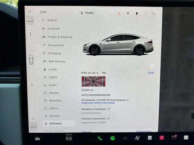 2022 Tesla Model S Plaid Tri Motor All-Wheel Drive
