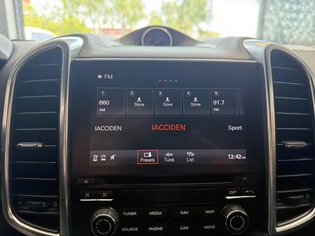 2018 Porsche Cayenne Platinum Edition