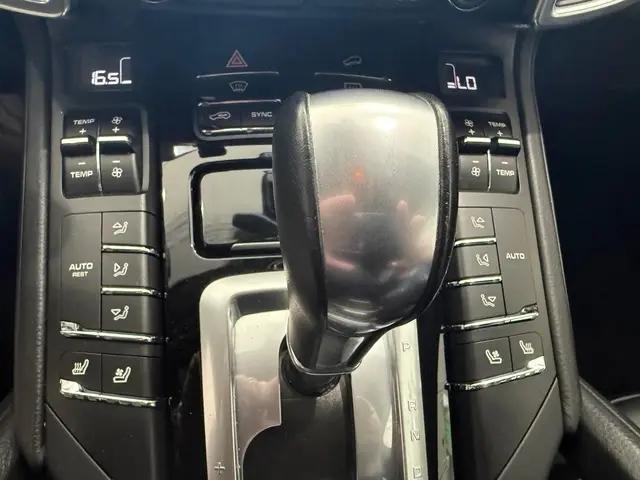 2018 Porsche Cayenne Platinum Edition