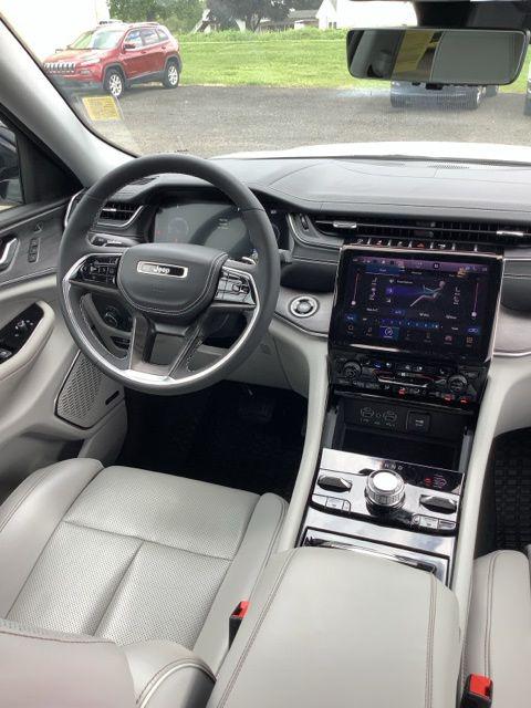 2023 Jeep Grand Cherokee Overland 4x4