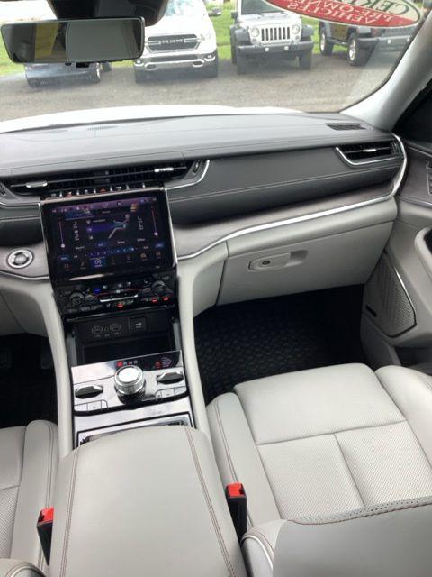 2023 Jeep Grand Cherokee Overland 4x4