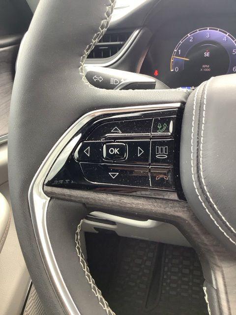 2023 Jeep Grand Cherokee Overland 4x4