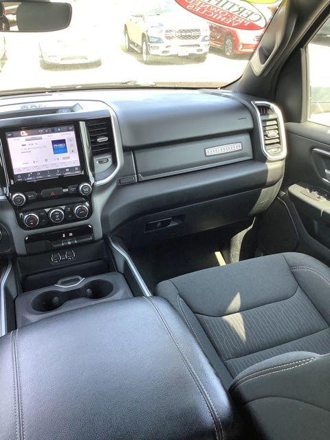 2022 Ram 1500 Big Horn Crew Cab 4x4 5'7" Box
