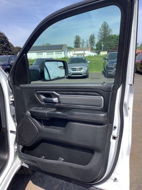2022 Ram 1500 Big Horn Crew Cab 4x4 5'7" Box