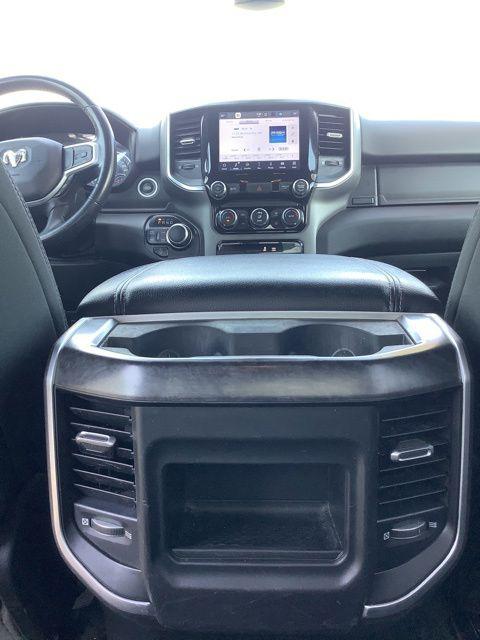2022 Ram 1500 Big Horn Crew Cab 4x4 5'7" Box