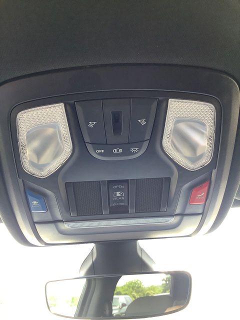 2022 Ram 1500 Big Horn Crew Cab 4x4 5'7" Box