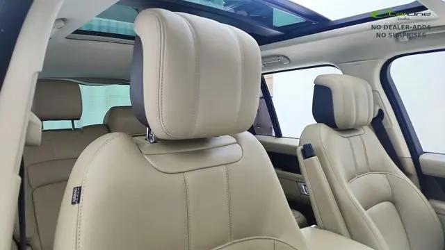 2022 Land Rover Range Rover P525 Westminster