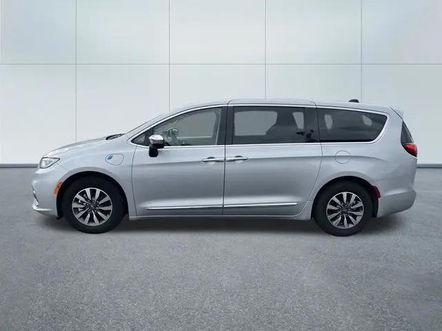 2023 Chrysler Pacifica Hybrid Limited