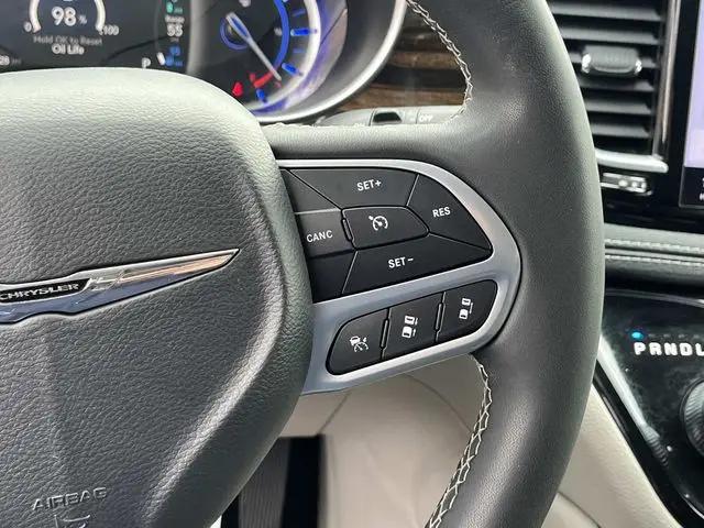 2023 Chrysler Pacifica Hybrid Limited