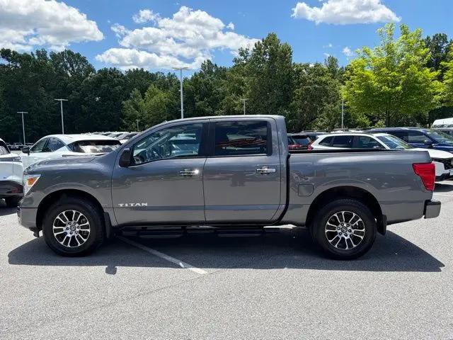 2021 Nissan Titan Crew Cab SV 4x4