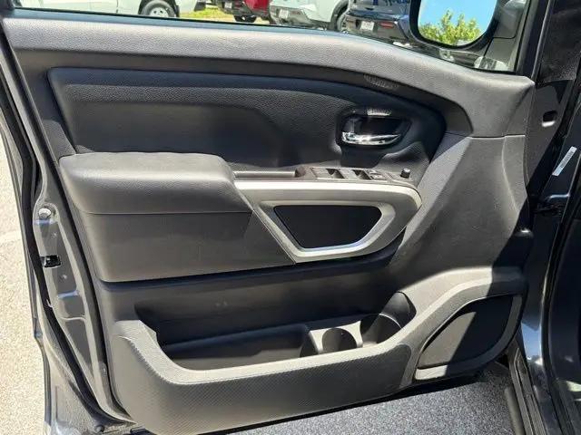 2021 Nissan Titan Crew Cab SV 4x4