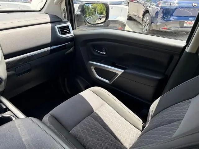 2021 Nissan Titan Crew Cab SV 4x4