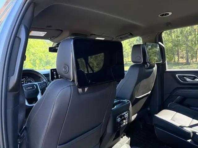 2021 GMC Yukon XL 4WD SLT