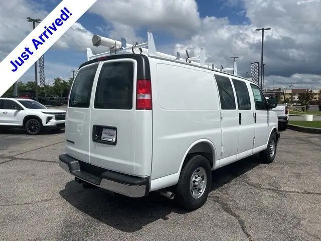 2026 Chevrolet Express Cargo Van 2500 Regular Wheelbase, WT, RWD