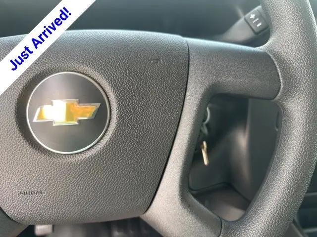 2026 Chevrolet Express Cargo Van 2500 Regular Wheelbase, WT, RWD