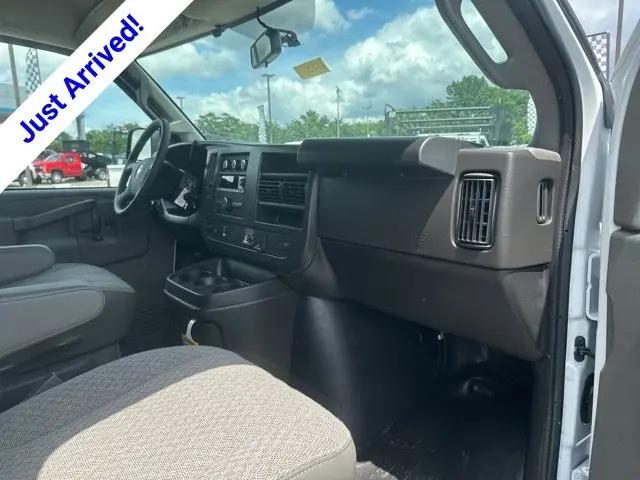 2026 Chevrolet Express Cargo Van 2500 Regular Wheelbase, WT, RWD