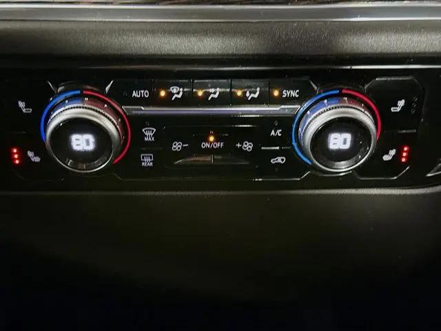 2024 GMC Sierra 1500 4WD Crew Cab Short Box Elevation with 3SB