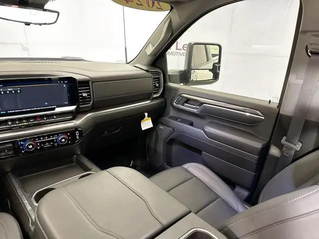 2024 Chevrolet Silverado 2500HD 4WD Crew Cab Standard Bed LTZ