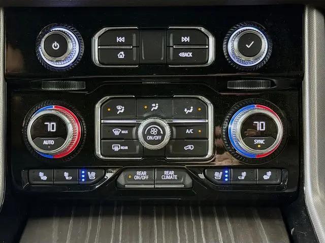 2022 GMC Yukon 4WD Denali