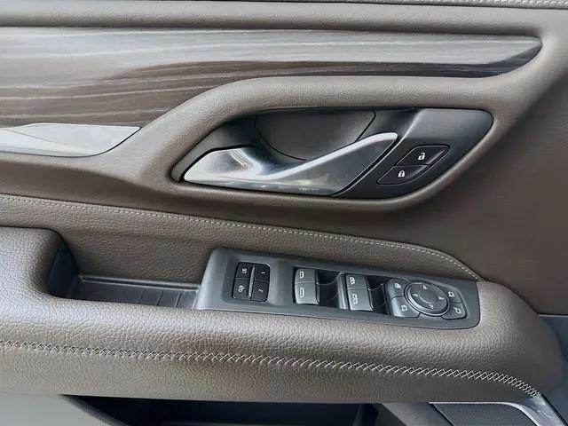 2022 GMC Yukon 4WD Denali