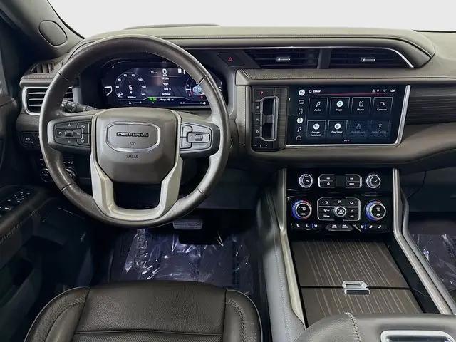 2022 GMC Yukon 4WD Denali