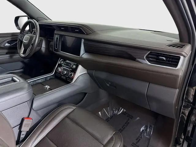 2022 GMC Yukon 4WD Denali
