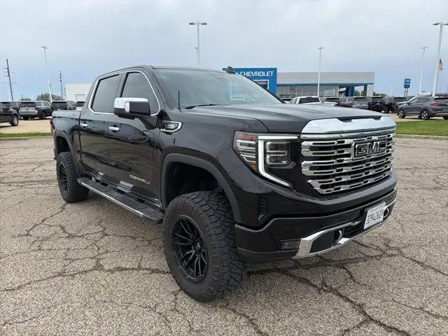 2022 GMC Sierra 1500 4WD Crew Cab Short Box Denali