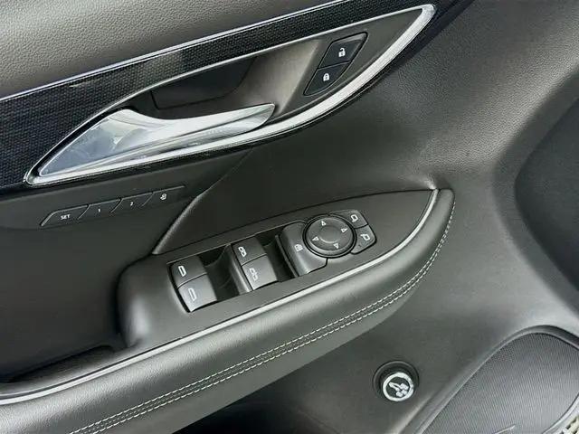 2023 Buick Envision Essence AWD
