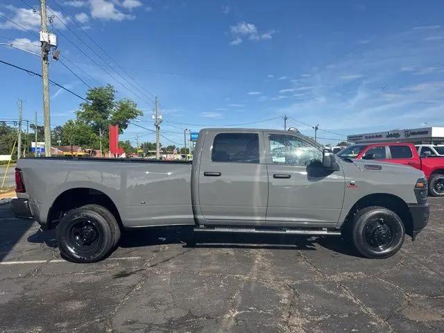 2026 Ram 3500 Tradesman Crew Cab 4x4 8' Box