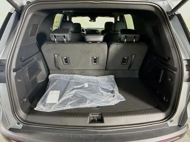 2026 Chevrolet Traverse AWD LT