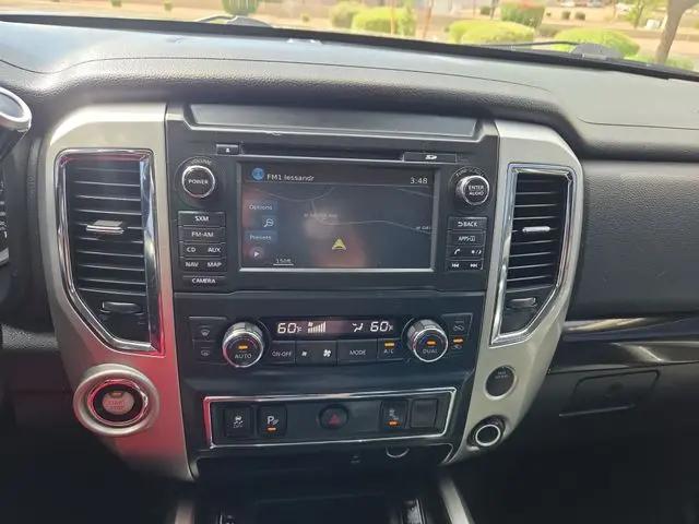 2017 Nissan Titan SV