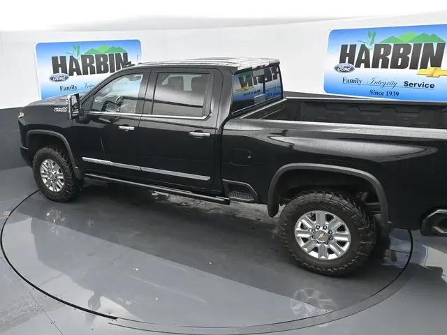 2025 Chevrolet Silverado 2500HD 4WD Crew Cab Standard Bed High Country