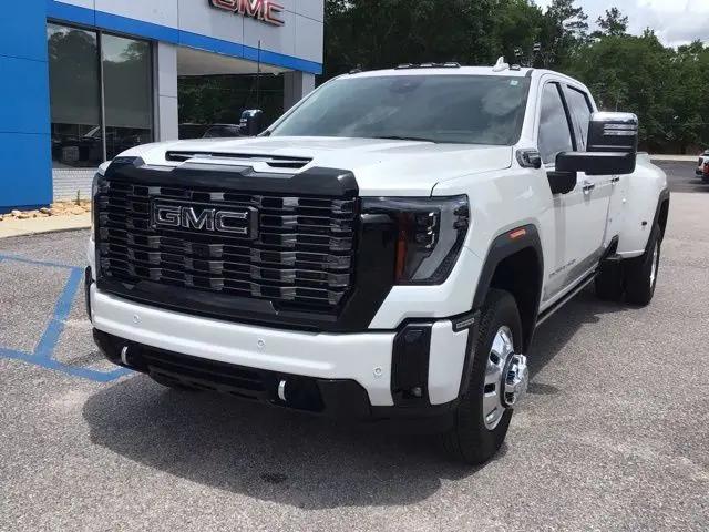 2025 GMC Sierra 3500HD 4WD Crew Cab Long Bed Denali Ultimate