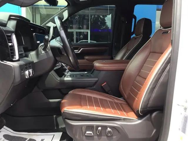 2025 GMC Sierra 3500HD 4WD Crew Cab Long Bed Denali Ultimate