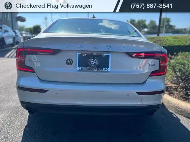 2020 Volvo S60 Momentum