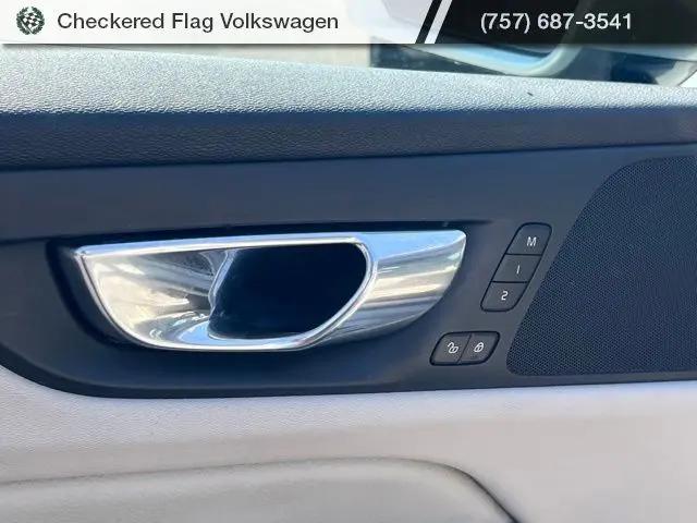 2020 Volvo S60 Momentum