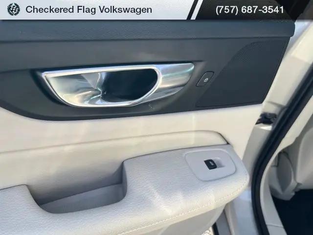 2020 Volvo S60 Momentum