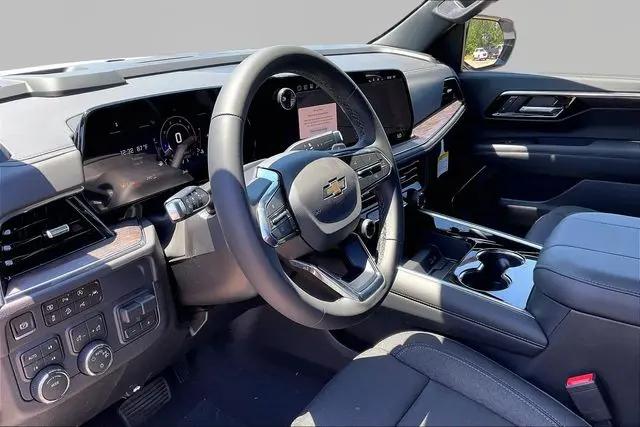 2026 Chevrolet Suburban LS, 4WD