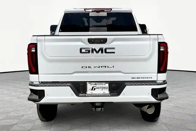 2026 GMC Sierra 2500HD Crew Cab, Standard Bed, Denali Ultimate, 4WD