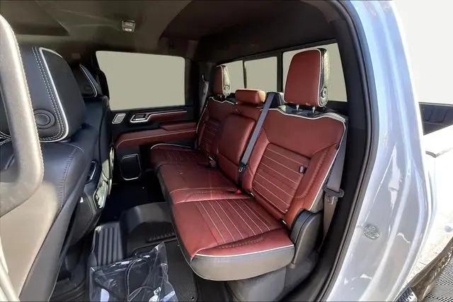 2026 GMC Sierra 2500HD Crew Cab, Standard Bed, Denali Ultimate, 4WD