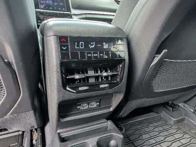 2024 Jeep Grand Cherokee L Laredo X 4x4