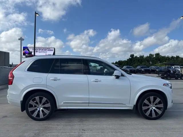 2024 Volvo XC90 Recharge T8 Ultimate Bright Theme 7-Seater