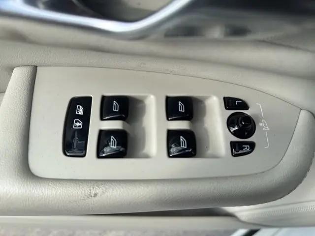 2024 Volvo XC90 Recharge T8 Ultimate Bright Theme 7-Seater