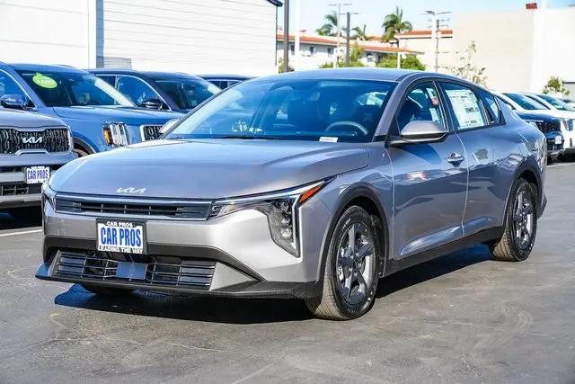 2026 Kia K4 LXS