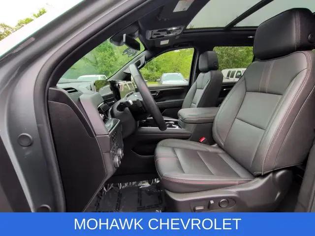2025 Chevrolet Tahoe 4WD RST