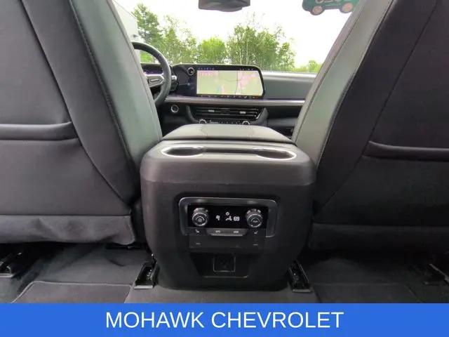 2025 Chevrolet Tahoe 4WD RST