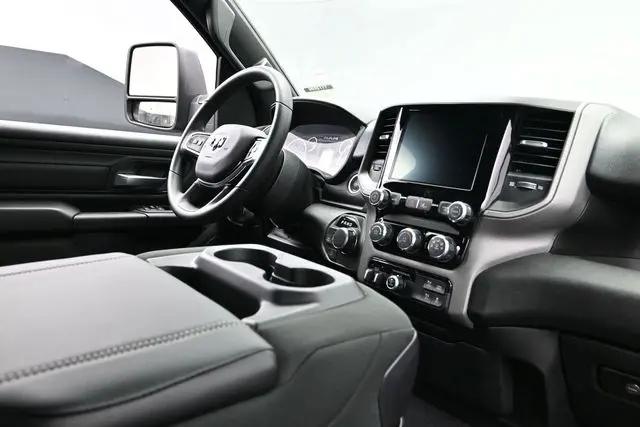 2026 Ram 1500 Tradesman Crew Cab 4x4 57 Box