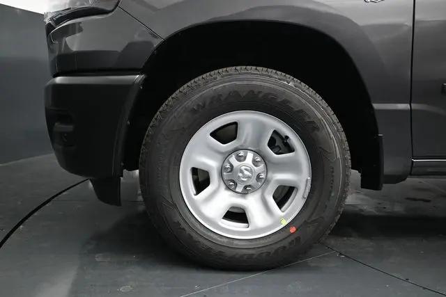 2026 Ram 1500 Tradesman Crew Cab 4x4 57 Box
